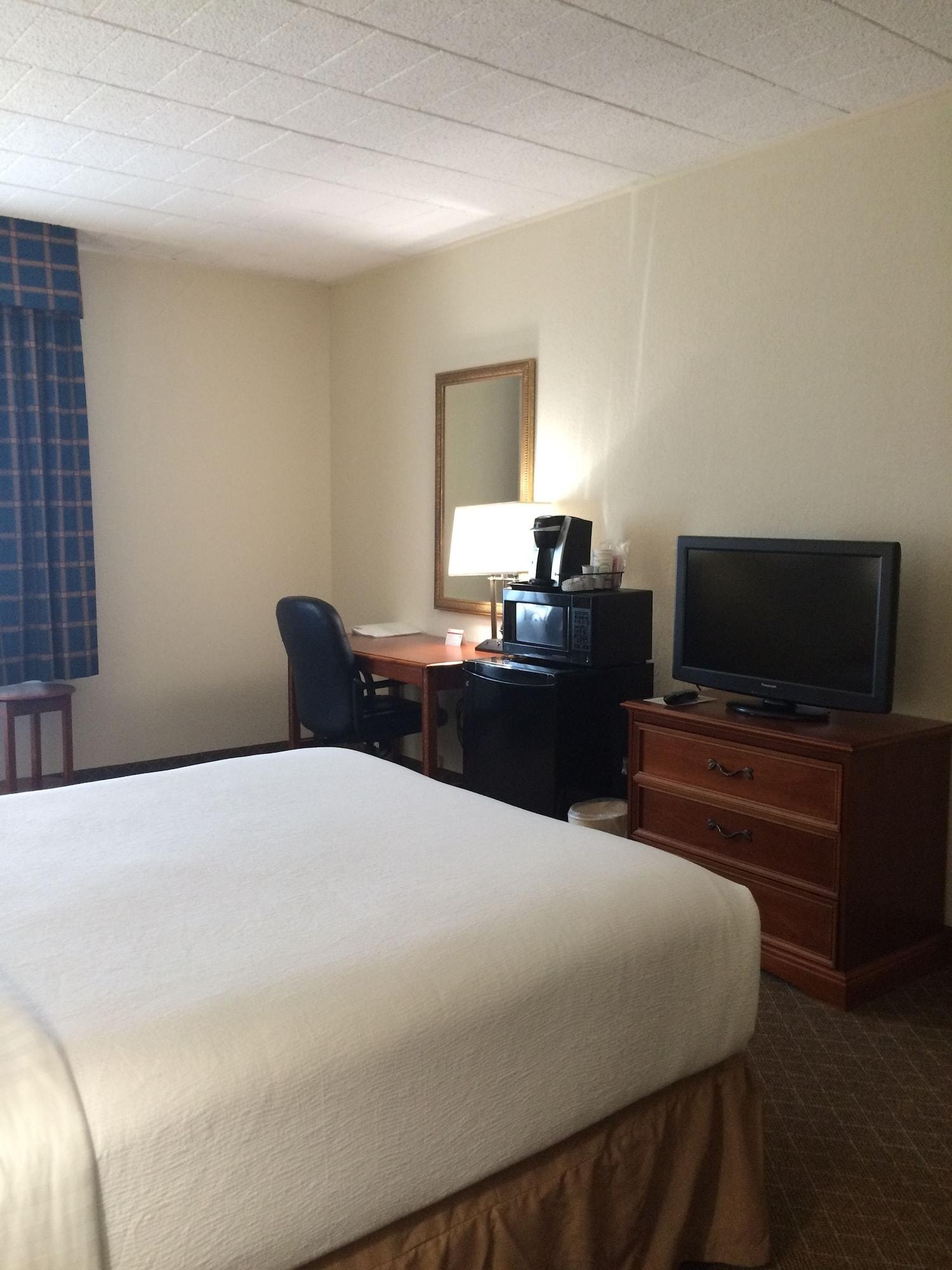 Clarion Inn Frederick Event Center Extérieur photo