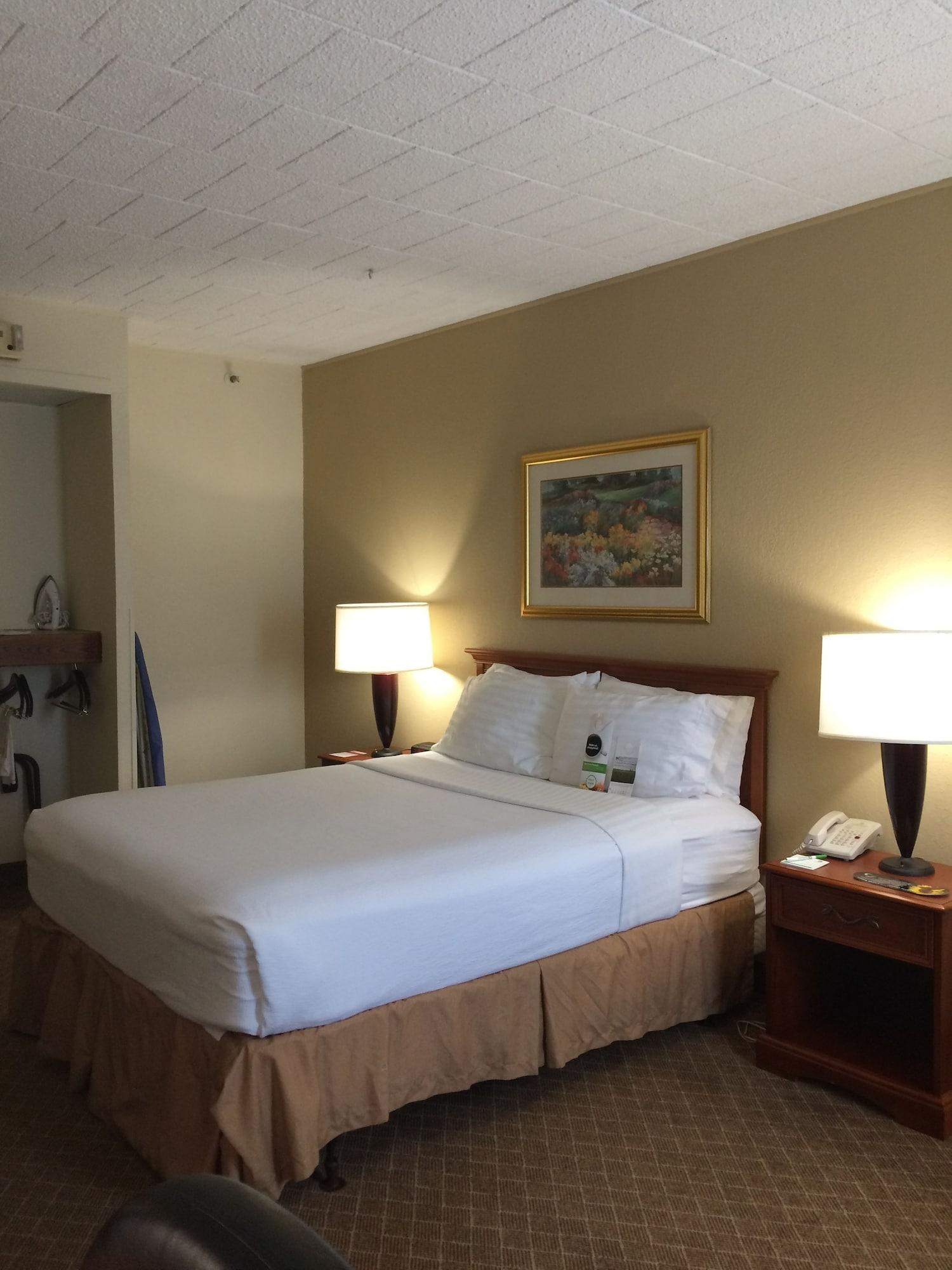 Clarion Inn Frederick Event Center Extérieur photo