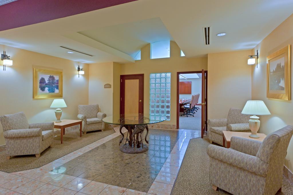 Clarion Inn Frederick Event Center Extérieur photo