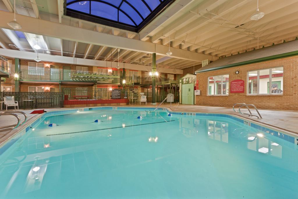 Clarion Inn Frederick Event Center Extérieur photo