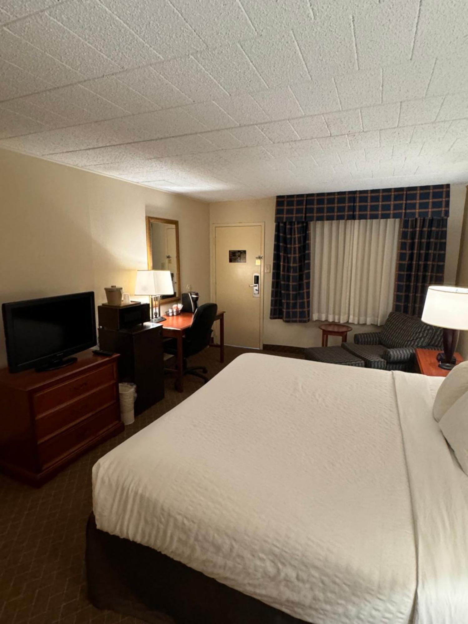 Clarion Inn Frederick Event Center Extérieur photo