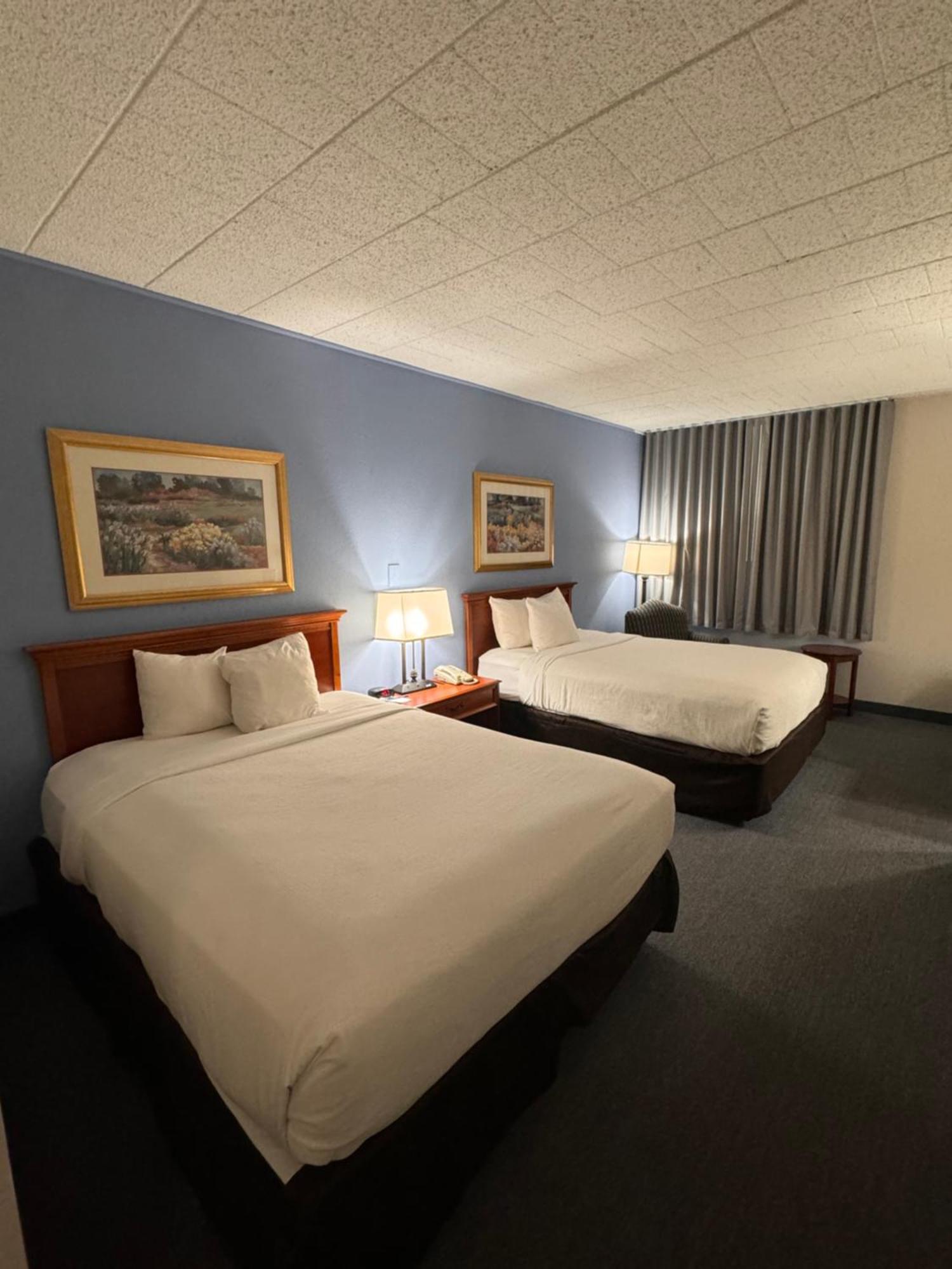 Clarion Inn Frederick Event Center Extérieur photo