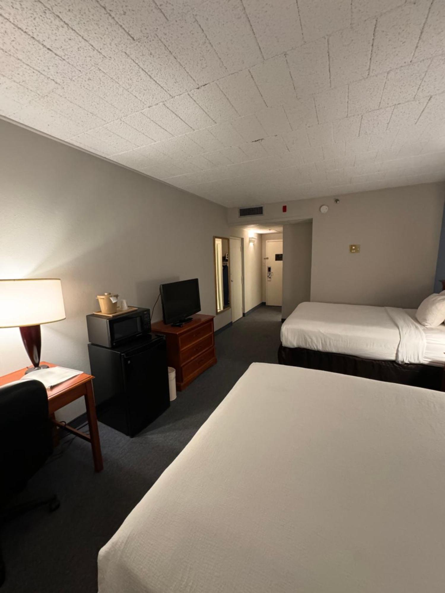 Clarion Inn Frederick Event Center Extérieur photo
